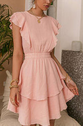 Vestido con dobladillo en capas, cintura fruncida y ribete de volantes